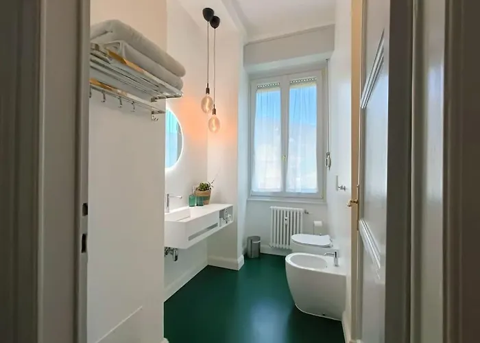 Stylish Flat Near Station And Center Appartamento Côme