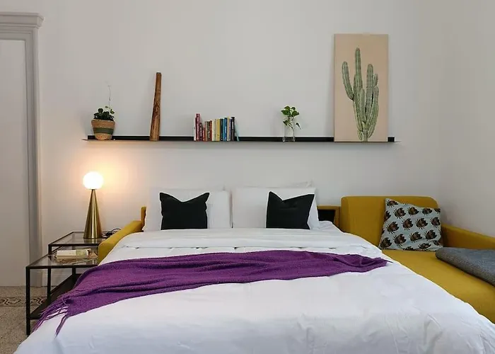 Stylish Flat Near Station And Center Apartment Como