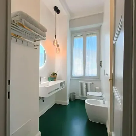 Stylish Flat Near Station And Center Apartamento Como